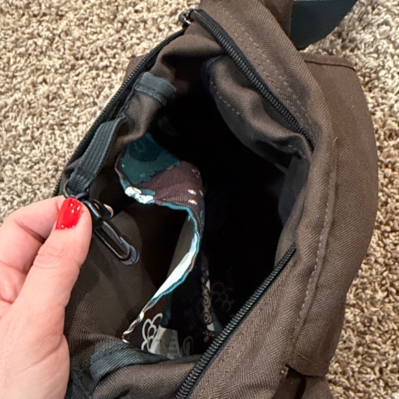 Eddie Bauer Dark Brown Messenger Bag - Picture 4 of 6